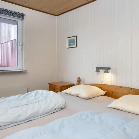 10 Person In Harbo Re Holiday home *